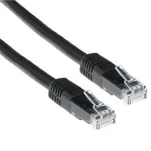 ACT Zwarte 10 meter UTP CAT5E patchkabel met RJ45 connectoren - 0