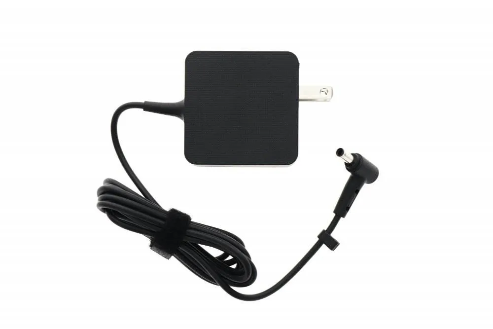 Amerikaanse Stekker ASUS ADAPTER US TYPE 45W 19V 2PIN (4.5PHI) AD2108320 | Renewed - 0
